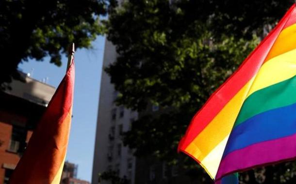 Bandeira do arco-íris, conhecida como bandeira do orgulho gay