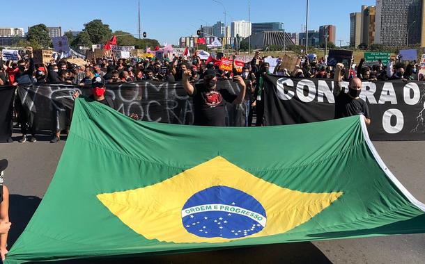 Manifestação em favor da democracia