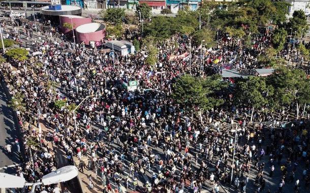 Manifestação no Largo da Batata