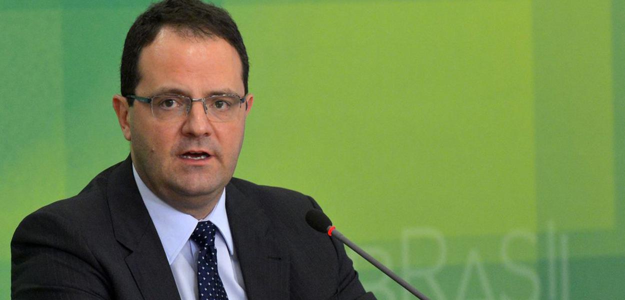 Ex-ministro da Fazenda alerta para risco de desaceleração da economia