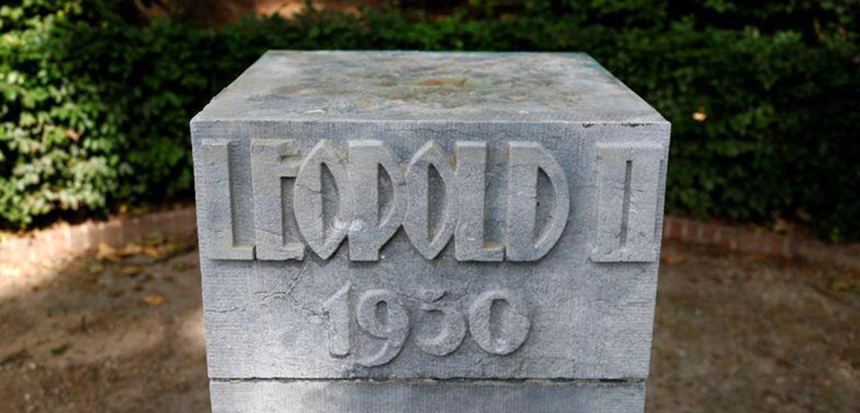 Pedestal onde estava estátua do rei Leopoldo 2º da Bélgica em Bruxelas