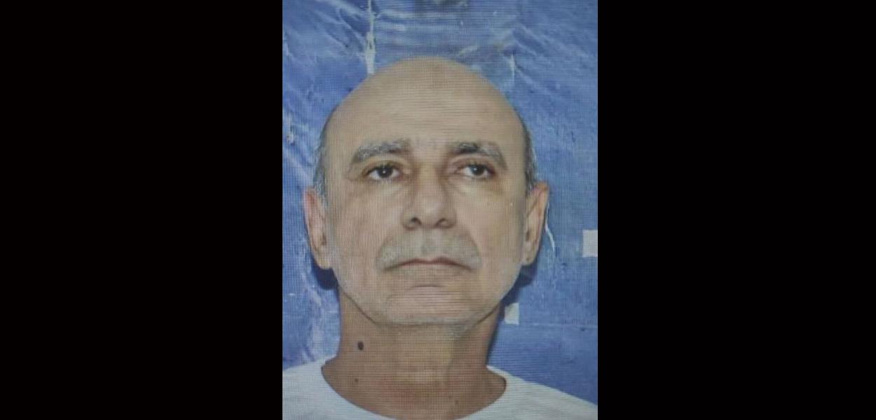Operador do clã Bolsonaro, Fabricio Queiroz aparece em foto no sistema prisional