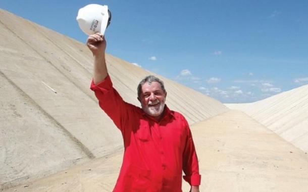 Lula nas obras de transposição do Rio São Francisco