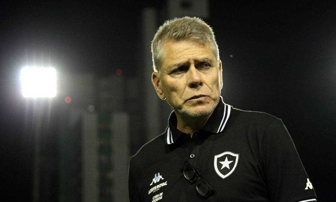 Técnico do Botafogo, Paulo Autuori.