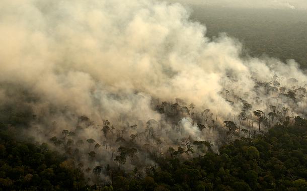 Incêndio em área da floresta amazônica na região de Porto Velho (RO) 10/09/2019