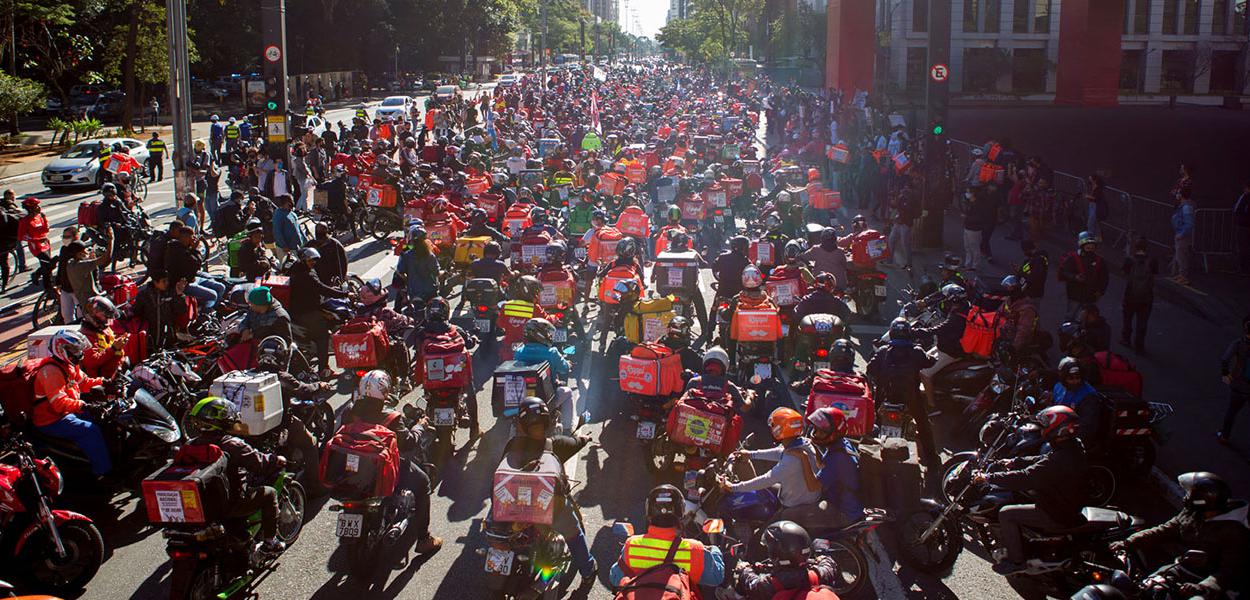 São Paulo SP 01 07 2020 Paralisação de trabalhadores de aplicativos em vários pontos da capital fizeram manifestações.