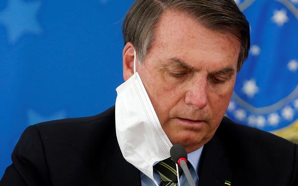 Jair Bolsonaro durante entrevista coletiva em Brasília