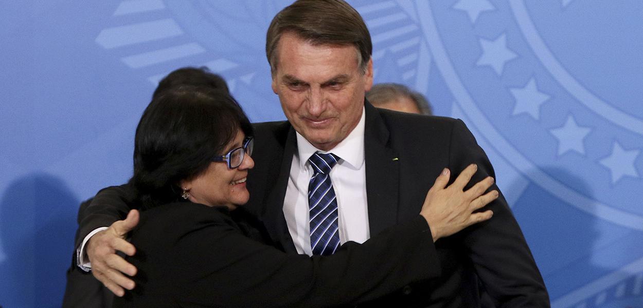 Jair Bolsonaro e Damares Alves