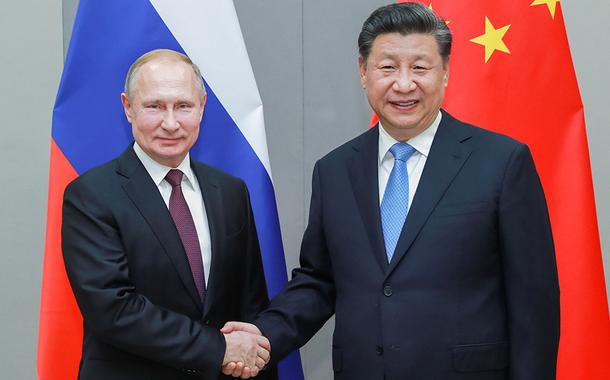 Putin se reune com Xi Jinping
