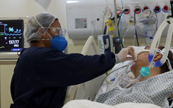 Em 16 estados há uma aceleração de novos casos da Covid-19