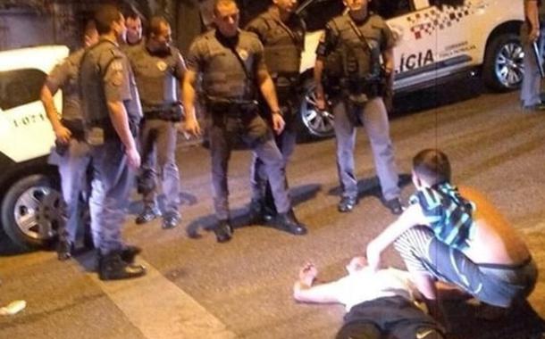 Homem agredido pela Polícia Militar