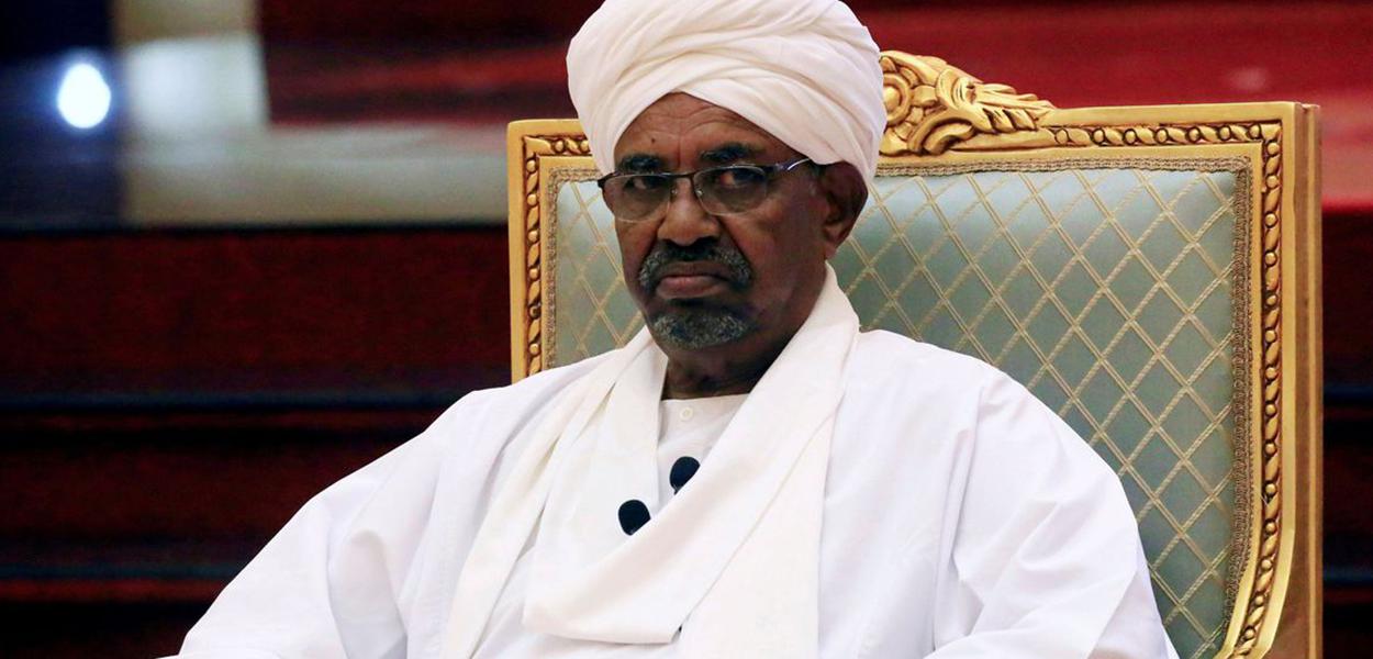 Omar al-Bashir, presidente do Sudão entre 1989-2019
