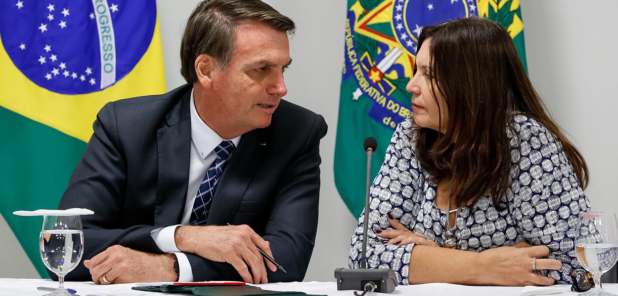 Jair Bolsonaro durante reunião com Deputada Bia Kicis