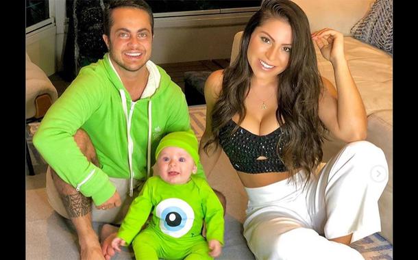 Thammy Miranda, esposa e filho
