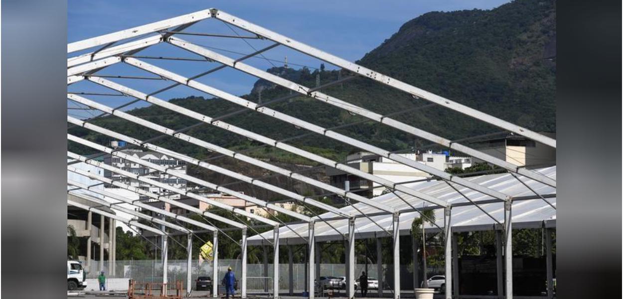 Hospital de campanha no Rio