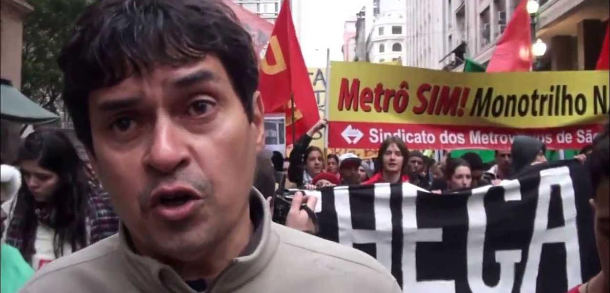 Metroviário Altino dos Prazeres celebra vitória em greve