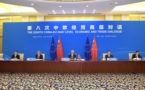 China e União Europeia decidem combater em conjunto a Covid-19