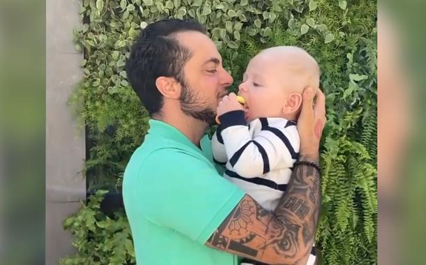 Thammy Miranda com o filho