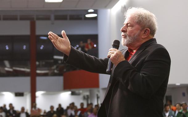 Lula: Harmonia política é saída para a crise