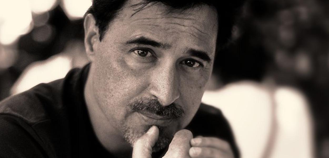 Escritor e jornalista José Eduardo Agualusa