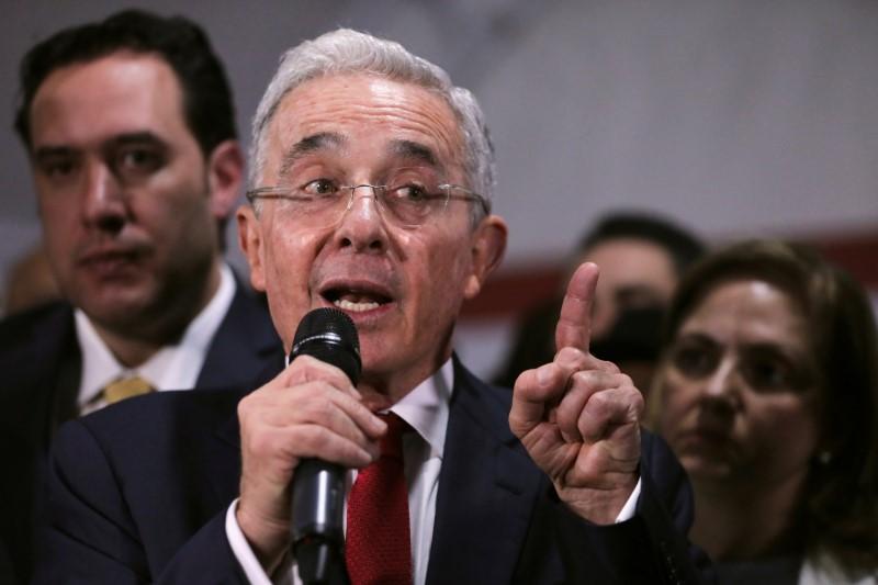 Ex-presidente da Colômbia Álvaro Uribe