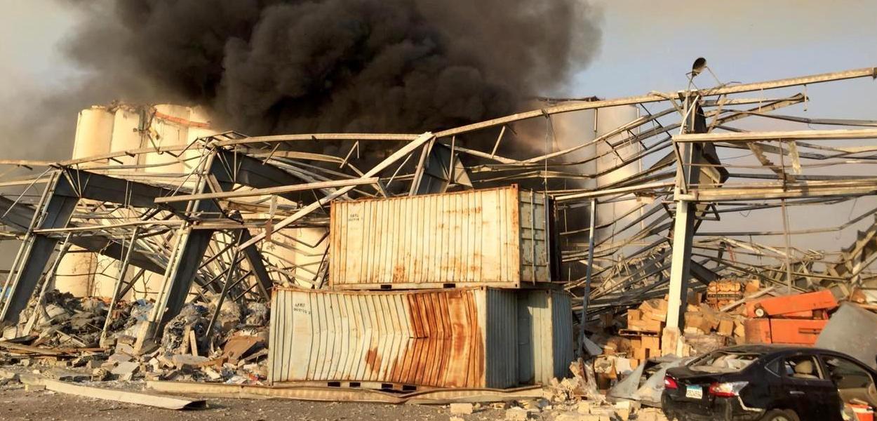 Porto da capital libanesa foi completamente destruído