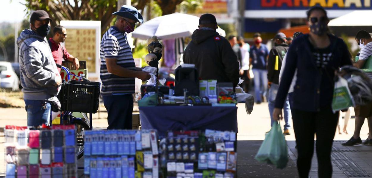 Comércio de rua em Brasília.