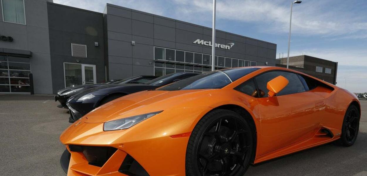 Empresário pediu empréstimo para pagar o salário dos funcionários, mas comprou uma Lamborghini