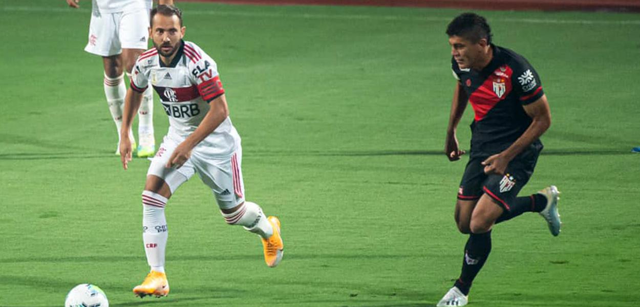 Jogo entre Flamengo e Atlético Goianiense