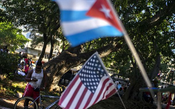 Cresce luta contra o bloqueio a Cuba