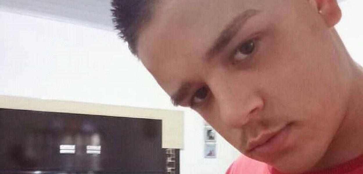 Jovem de 17 anos é assassinado por discussão sobre barraca