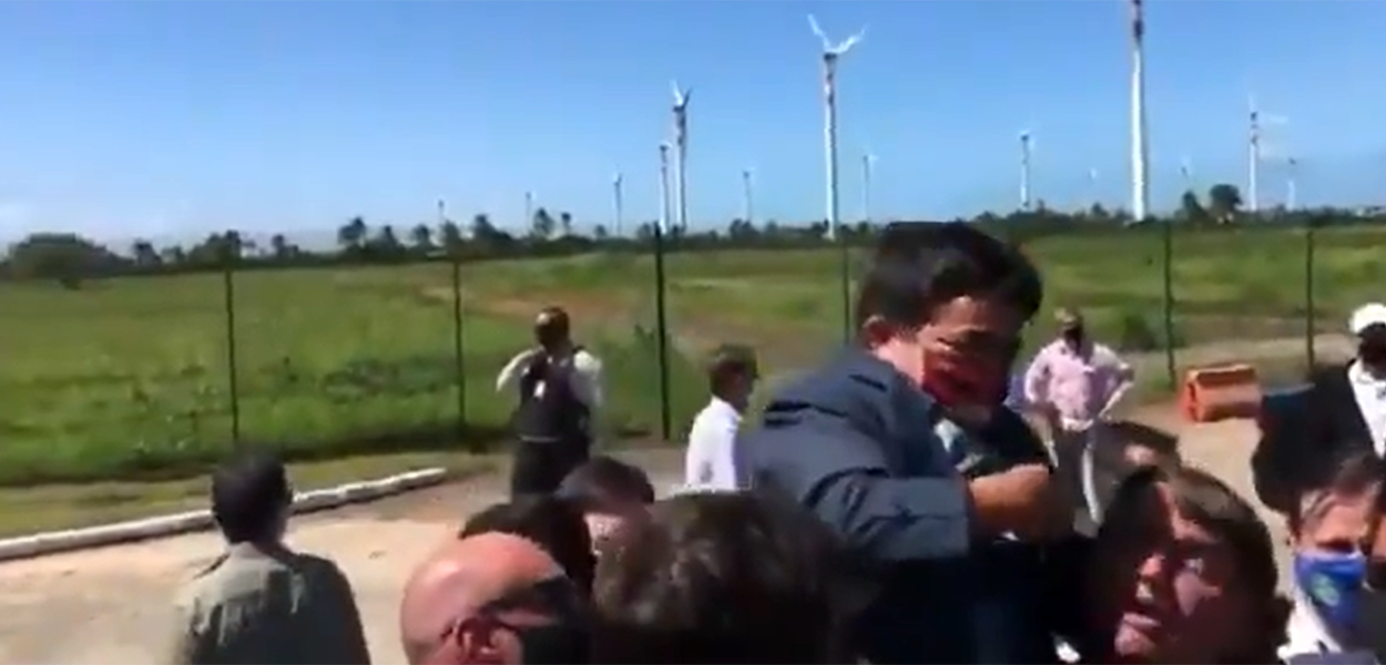 Jair Bolsonaro em campanha antecipada em Sergipe (Foto: Reprodução) Jair Bolsonaro em campanha antecipada em Sergipe