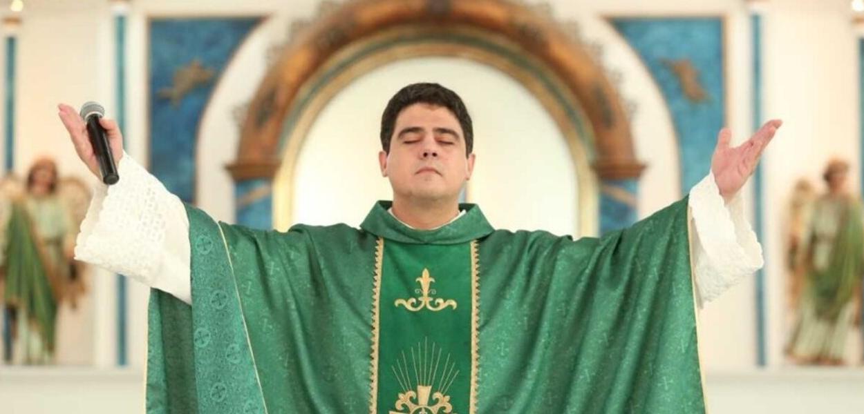 Padre Robson de Oliveira