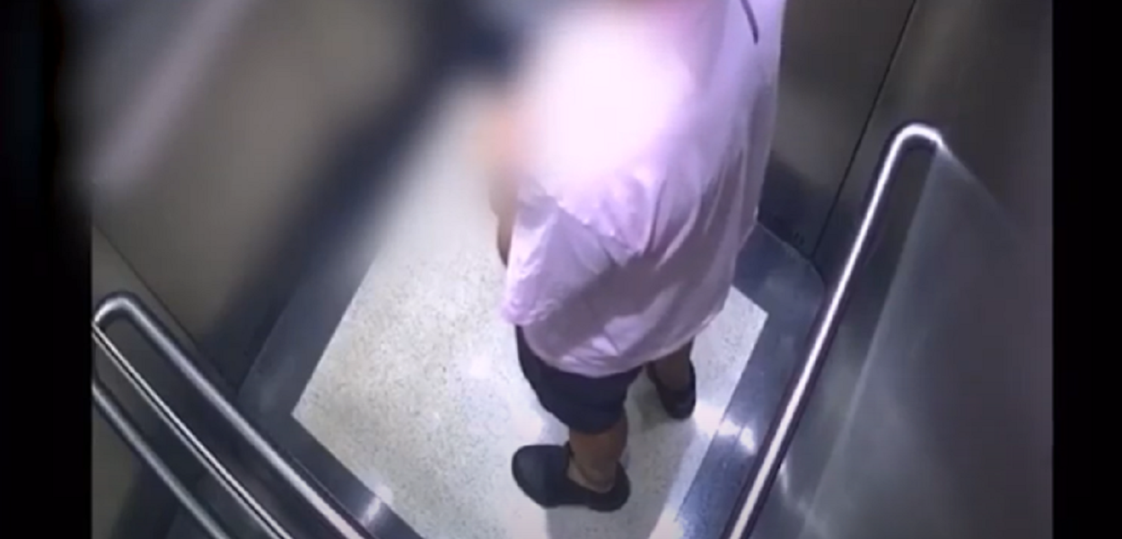 Briga de vizinhos no elevador