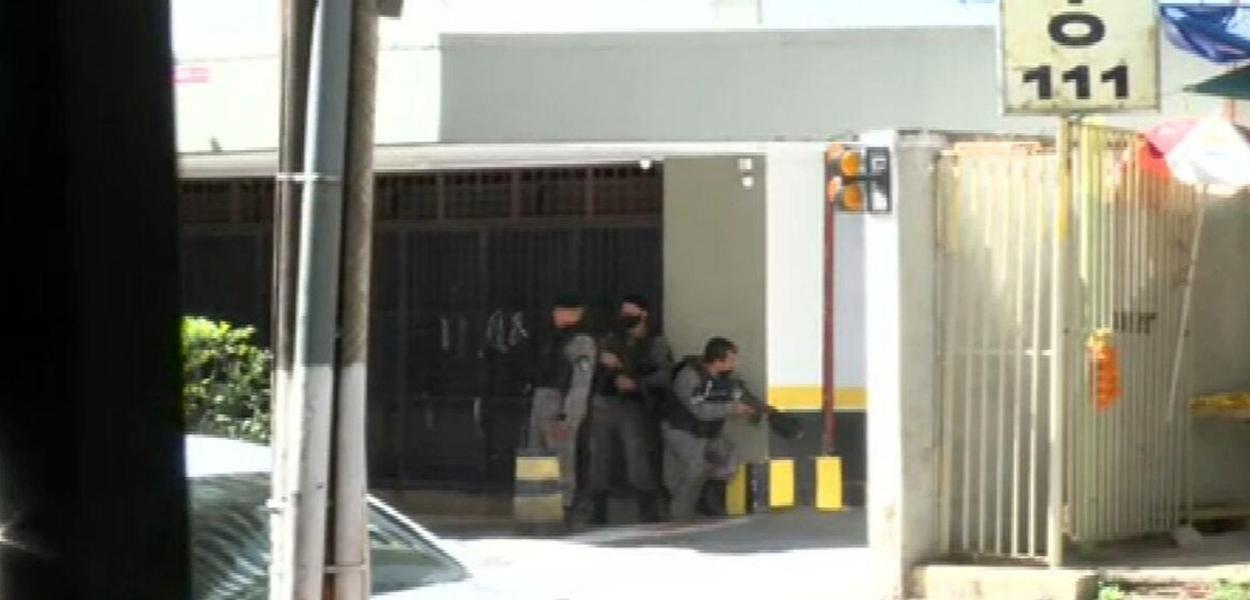 Facções criminosas disputam o controle do tráfico no Rio