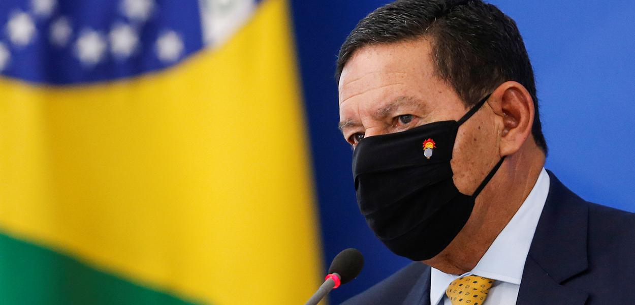 Vice-presidente Hamilton Mourão durante entrevista coletiva no Palácio do Planalto