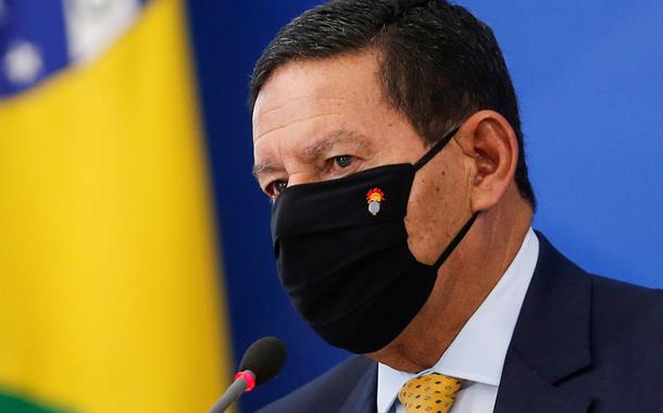 Vice-presidente Hamilton Mourão durante entrevista coletiva no Palácio do Planalto