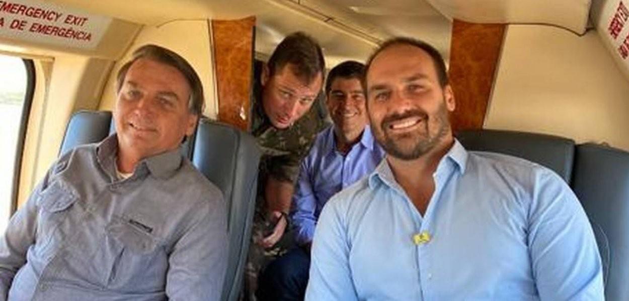 Jair Bolsonaro, Josué Valandro e Eduardo Bolsonaro