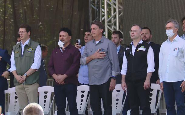 Jair Bolsonaro em Eldorado com Ricardo Salles e André Mendonça
