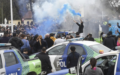 Protestos de policiais em frente à residência do presidente Alberto Fernández