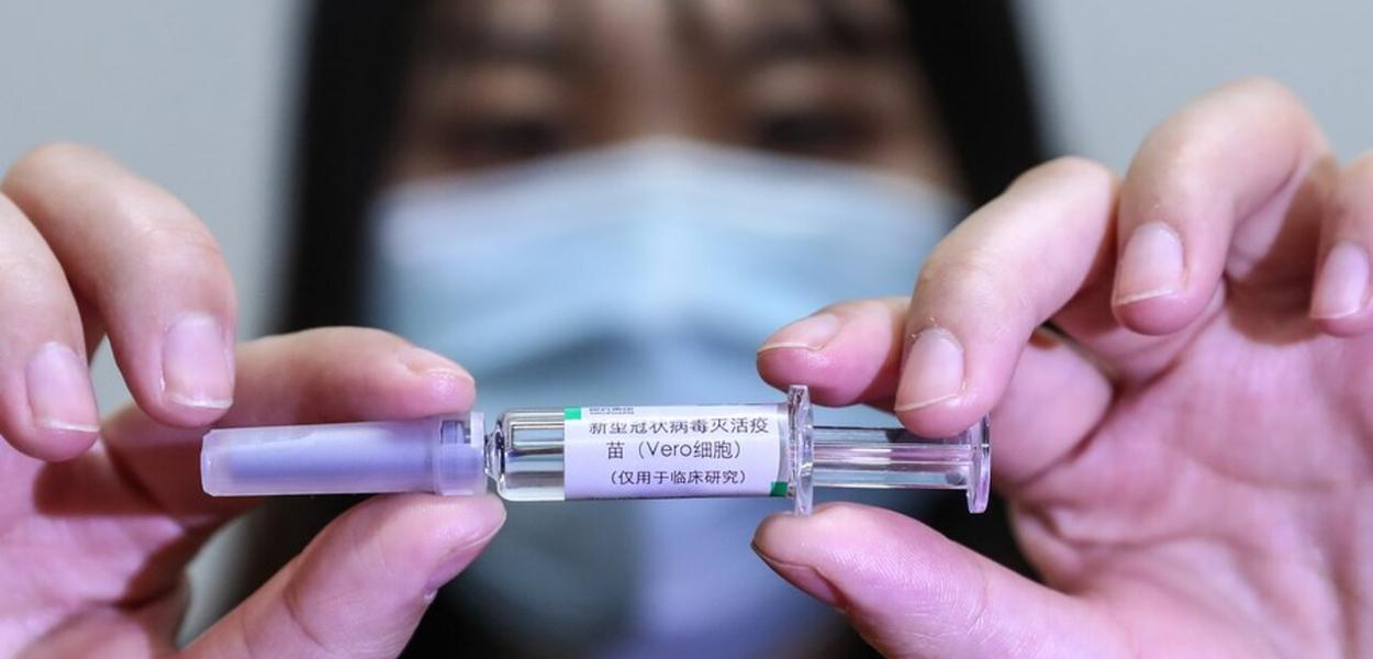 China busca a vacina contra Covid-19 e reafirma que será bem da humanidade