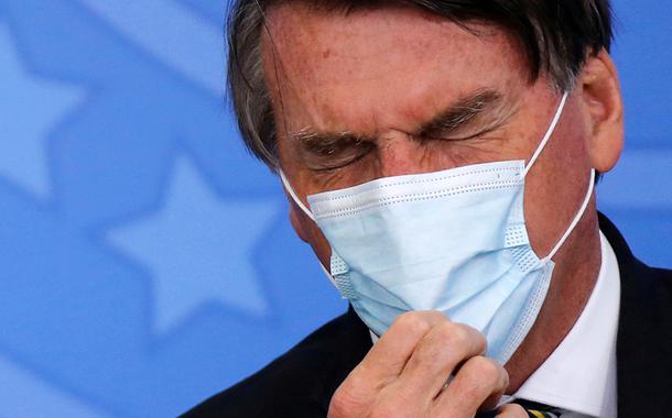 Bolsonaro deve ser operado para retirada de cálculo nas próximas semanas, diz médico