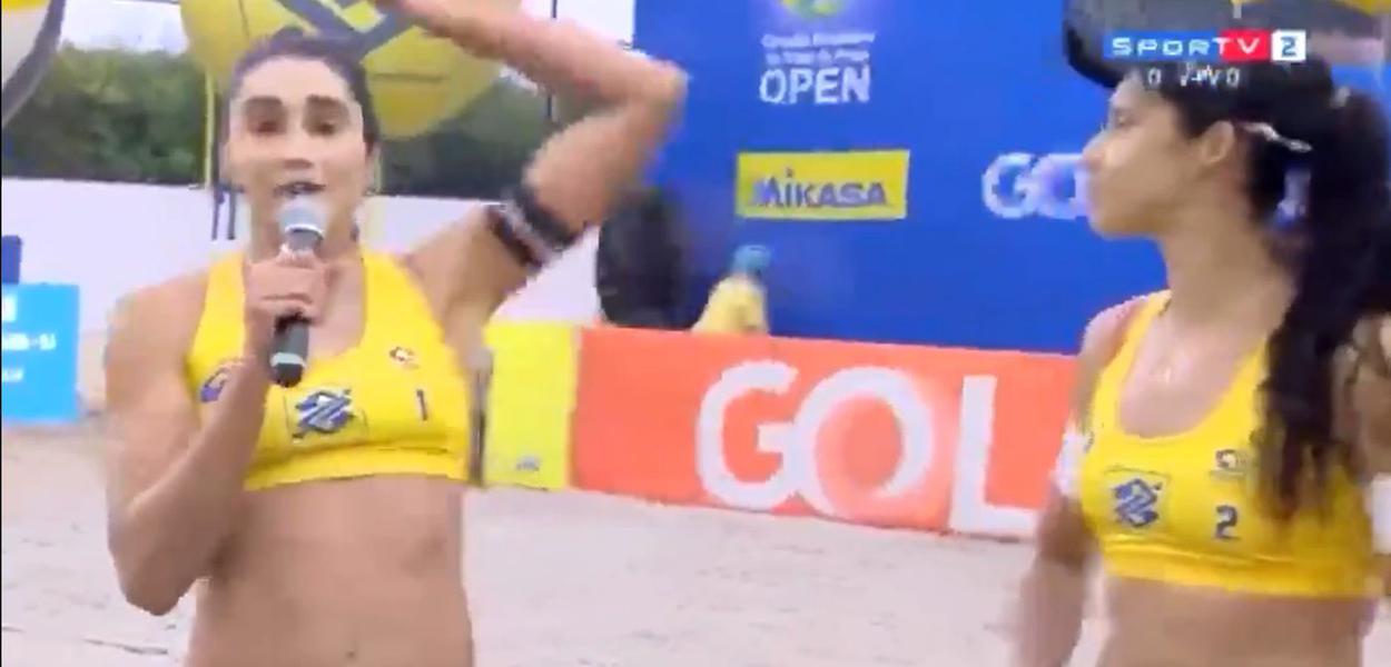 'Fora, Bolsonaro', grita jogadora de vôlei de praia em transmissão