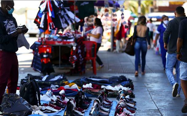 O diagnóstico da queda na renda mundial nesta pandemia não inclui o auxílio fornecido por governos