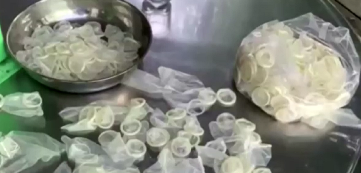 Policia apreende mais de 300 quilos de preservativos usados