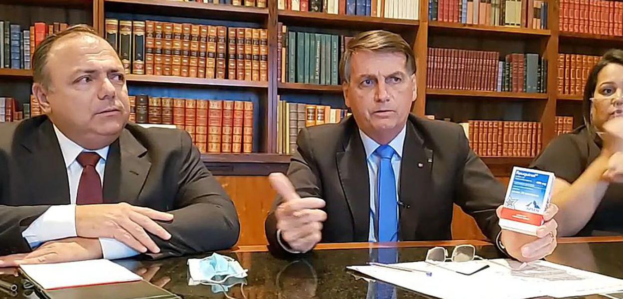 Eduardo Pazuello, Jair Bolsonaro e Hidroxiclorquina