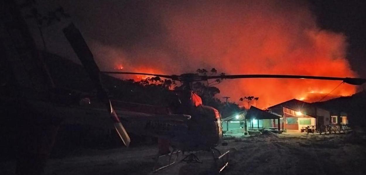 Incêndio no Parque Estadual do Ibitipoca.