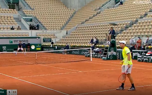 Barulho de explosão foi escutado no torneio de Rolland Garros