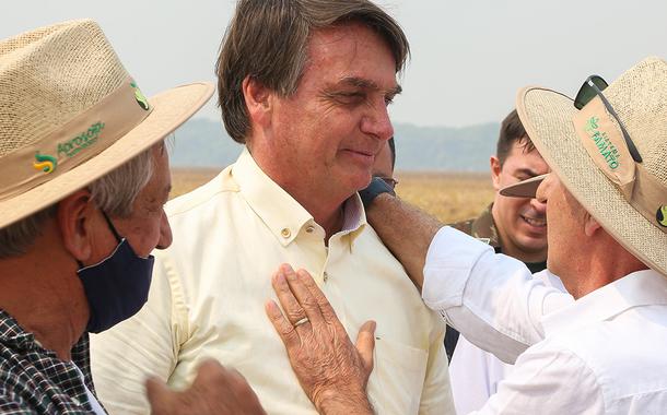 Ruralistas com Bolsonaro no Lançamento Simbólico do Plantio de Soja