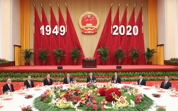 Xi Jinping e demais dirigentes do Partido Comunista e do Estado chinês